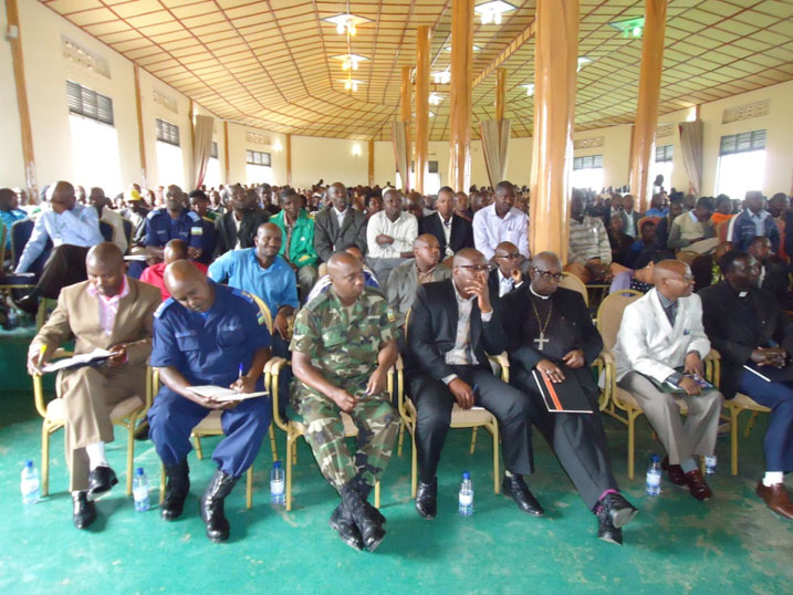 Inama mpuzabikorwa y'akarere ka Gicumbi yahuje abayobozi kuva ku rwego rw'umudugudu kugeza ku rwego rw'abayobozi b'intara n'ingabo na Polisi.