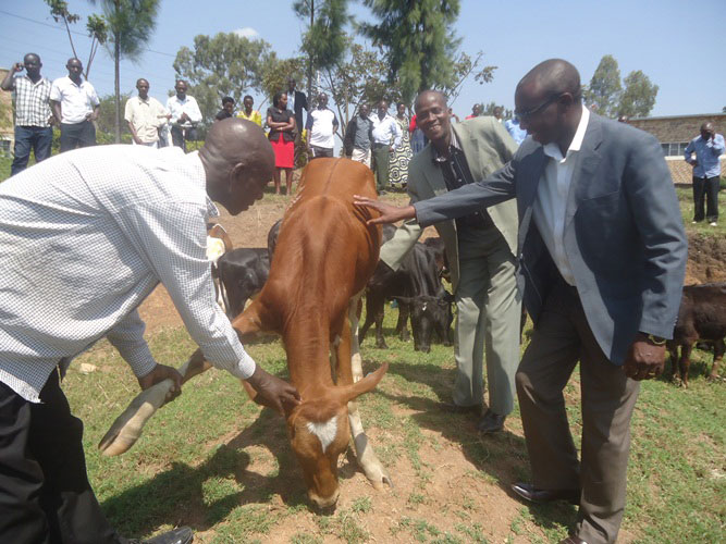 Inkeragutabara zishimiye ko zaremewe bucya zikizihiza isabukuru y'imyaka 20 yo kubohora igihugu.