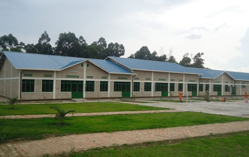 Inyubako za ES Byimana zari zarakongotse ubu zarongeye zirubakwa.