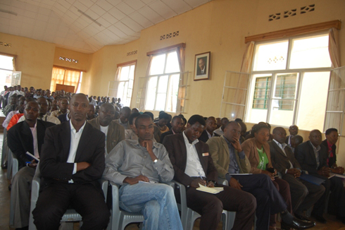 Inzego zitandukanye zirashishikarizwa guteza imbere gahunda ya 'Hanga Umurimo'.