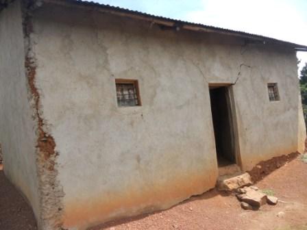 Inzu ya Kabasinga Seraphine iri mu zizasanwa n'abakozi ba MINICOM.