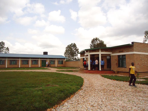 Ishuri rya Kayonza Modern Secondary School ryibwe mudaslobwa 7 n