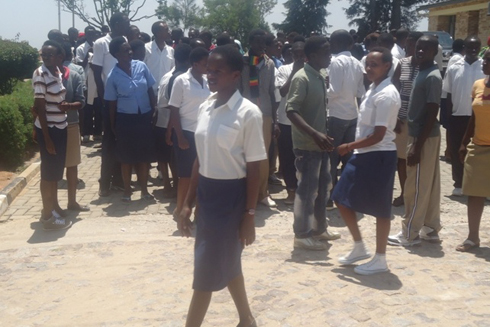 Abanyeshuri bageze imbere y