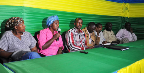 Itsinda ryasuzumye imihigo ya Karongi ryari rikuriwe na Tumushime Francine (uwa kabili ututse ibumoso).