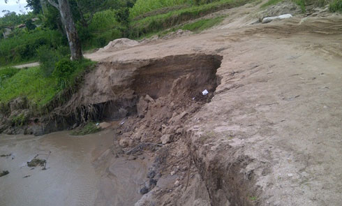 Umwe mu mihanda igana i Gitwe.