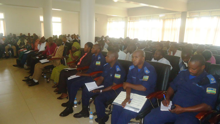 Iyi nama yitabiriwe n'inzego zose zifite mu nshingano imikorere y'ibizamini bya Leta.