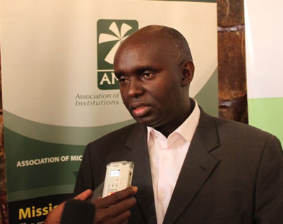 Iyikirenga asobanura uburyo amakoperative akora amakosa atuma yamburwa.