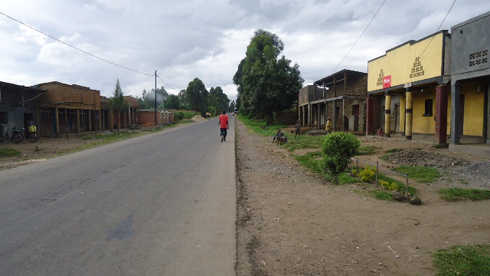 Iyo FUSO yarasiwe hafi y'iyi santere yitwa Kurwibikonde.