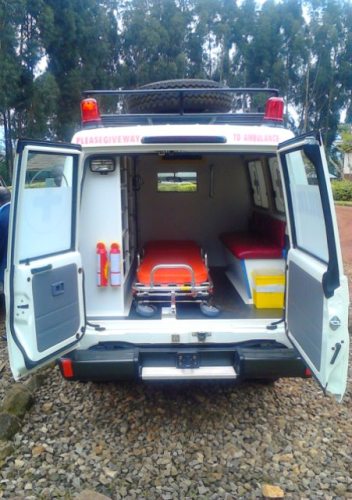 Iyo mbangukira gutabara irimo ibikoresho bihagije bifasha indembe n'abaganga .