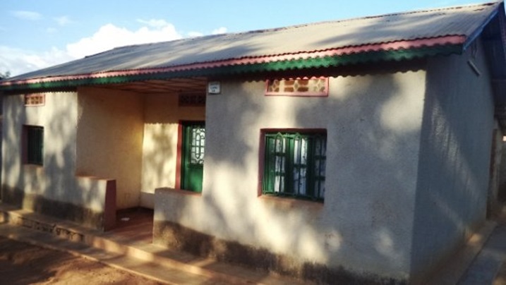 Iyo niyo nzu abakozi n'abayobozi ba hoteli UMUBANO bamuguriye.