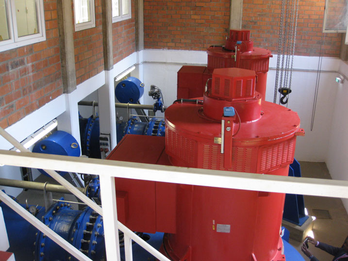 Izi mashini ebyiri nizo zitanga ingufu za MW2,2.