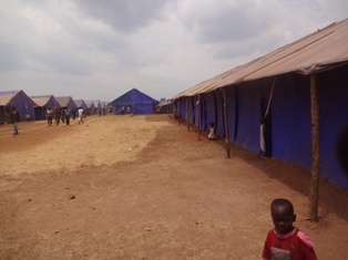 Izi ni za shitingi abari mu nkambi ya Kiyanzi babamo.