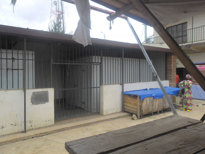 Izo firigo ni nini cyane ku buryo zabika ibintu byinshi ariko ntizikora.