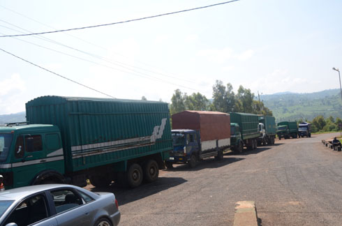 Izo modoka ni izari zaje gutwara imizigo zabujijwe kunyura ku mupaka wa Rusizi ya 1.