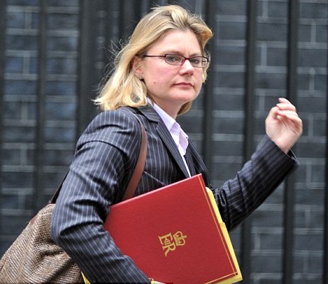 Umunyamabanga wa Leta ushinzwe iterambere mpuzamahanga mu Bwongereza, madamu Justine Greening.