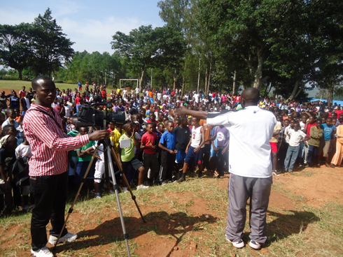 Vice president w'ishyirahamwe ry'imikino mu mashuri mu karere ka Ngoma Karuhije Leandre ashishikariza abanyeshuri kwitabira gukora sport.