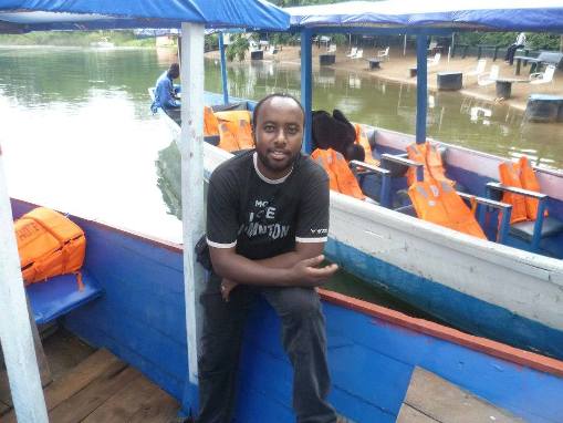 Umuhanzi Kamuzinzi Jules Vivant uzwi nka Vivant.