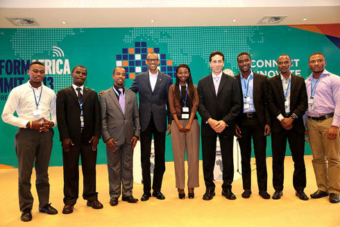 Perezida Paul Kagame, umuyobozi wa Athgo n