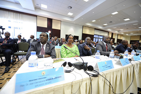 Abayobozi batandukanye bitabiriye umuhango wo gutangiza EDPRS II