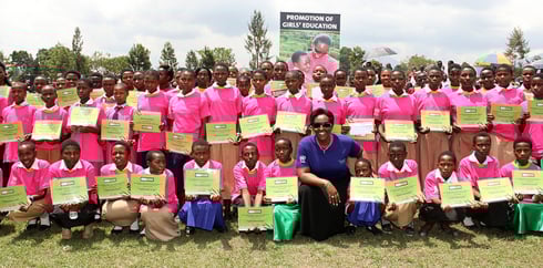 Ngo Madamu Jeannette Kagame amaze guhemba abagera ku 3466 bitwaye neza.