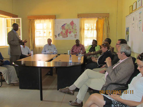 Kangwagye yasobanuriye abashyitsi imikorere ya Rutongo mines.