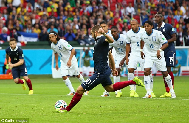 Karim Benzema yatsinze ibitego bibiri muri bitatu Ubufaransa bwatsinze Honduras.