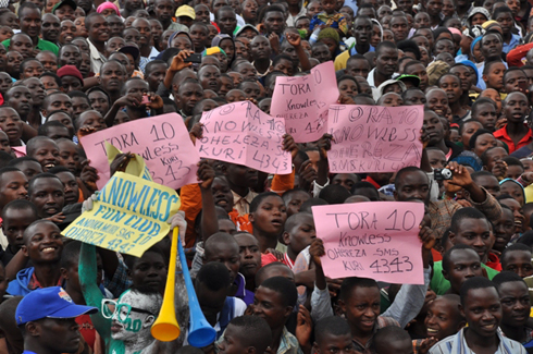 Knowless yari afite abamushyigikiye benshi.