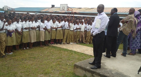 Kuba iri shuri ryarahiye inshuro eshatu mu gihe kitarenze amezi abiri ngo byateye aba banyeshuri ubwoba.