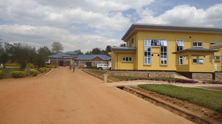 Kubera abantu benshi bagana ibitaro bya Nyagatare byatangiye kwagurwa.