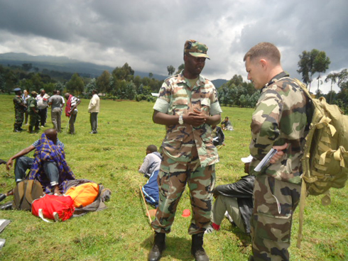 Col. Ngaruye yemeye gutsindwa ahungira mu Rwanda n'ingabo ze. (Foto: Sebuharara)