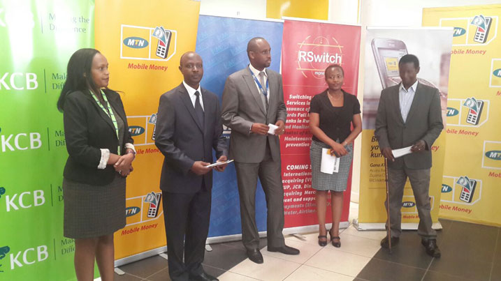 Abayobozi muri MTN, KCB, I&M na RSwich bamaze kugirana amasezerano y'ubufatanye mu koroshya servisi z'imari.