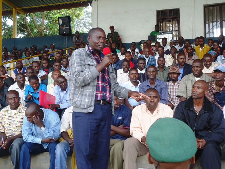 Maj. Kobra nawe wahoze muri FDLR ati twarageraje inshuro nyinshi biratunanira bajye bareka kubeshya.