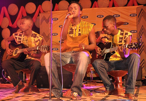 Igitaramo cya Mani Martin cyabaye live 100%.