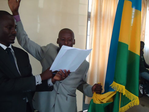 Manirakiza Ladislas arahirira kuba Umunyarwanda.