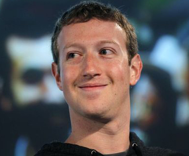 Mark Zuckerberg washinze akaba anayobora urubuga Facebook.