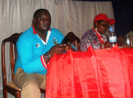 Masengesho na Depite Mukabera bari mu bari bahagarariye amatora