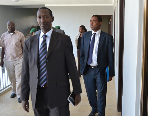 Mbere yo gusinya amasezerano umuyobozi wa EASF yabanje atemberezwa inyubako zigize Ishuri ry'Amahoro Rwanda Peace Academy (RPA).