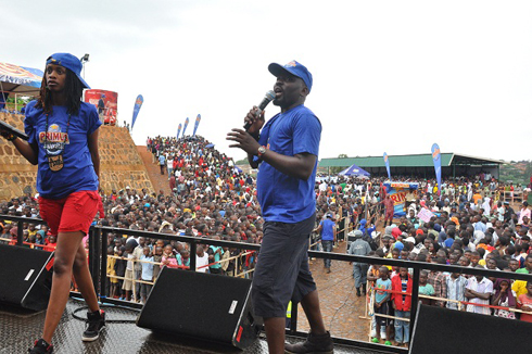 Mc Tino na Mc Anita nibo bari bayoboye iki gitaramo.