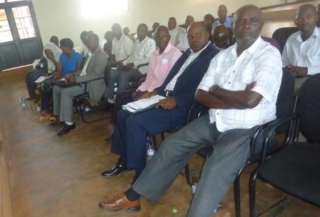 Bamwe mu bakora ibikorwa bibyara inyungu mu bucukuzi bitabiriye inama.