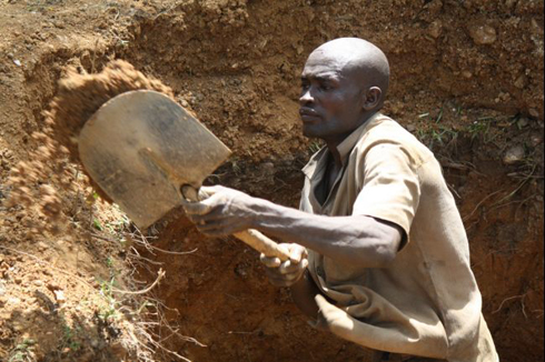 Kutubahiriza amabwiriza bitera abakozi gukorera mu byago byinshi.
