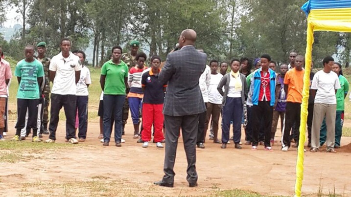 Minisitiri Musoni yasabye intore ziri ku rugerero kuba umusingi w