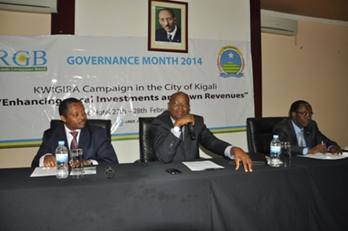 Minisitiri Musoni yatangaje ko abayobozi n