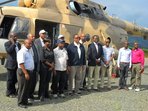 Minisitiri Lwakabamba hamwe n