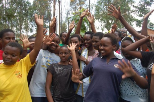 Ba Miss bashira amaboko hejuru nk'uko insanganyamatsiko y'iyi gahunda ibivuga.