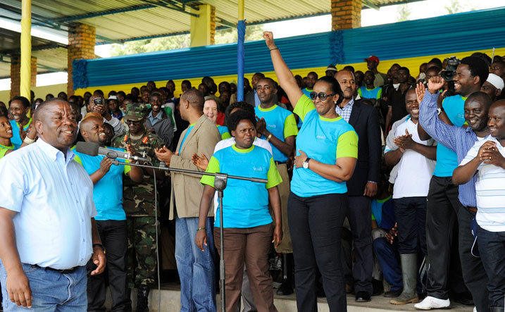 Madame wa Perezida yasabye urubyiruko kuba impirimbanyi z'ibyiza byagezweho ko bikomeza.