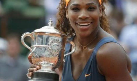 Mu bagore, Serena Williams yatwaye igikombe atsinda Maria Sharapova.