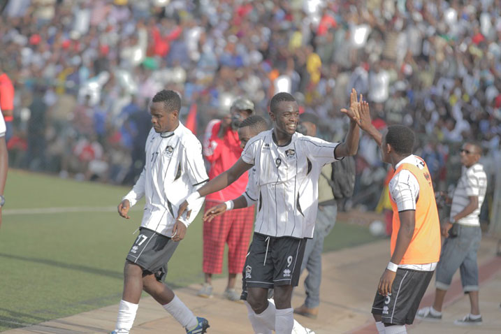 Mubumbyi Barnabe wambaye nimero 9 niwe wafunguriye APR FC amahirwe atsinda igitego cya mbere.