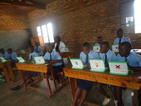 Mudasobwa zihabwa abana kuva ku biga mu wa kane kugeza mu wa gatandatu.