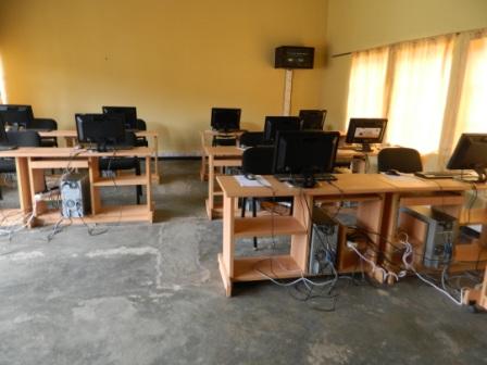 Mudasobwa RRA yahaye ishuri Rose Mystica.