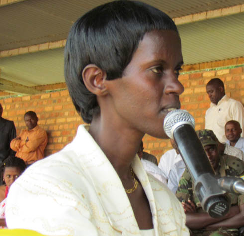 Umuyobozi w'akarere wungirije ushinzwe imibereho myiza y'abaturage, Mujawamariya Therese. 